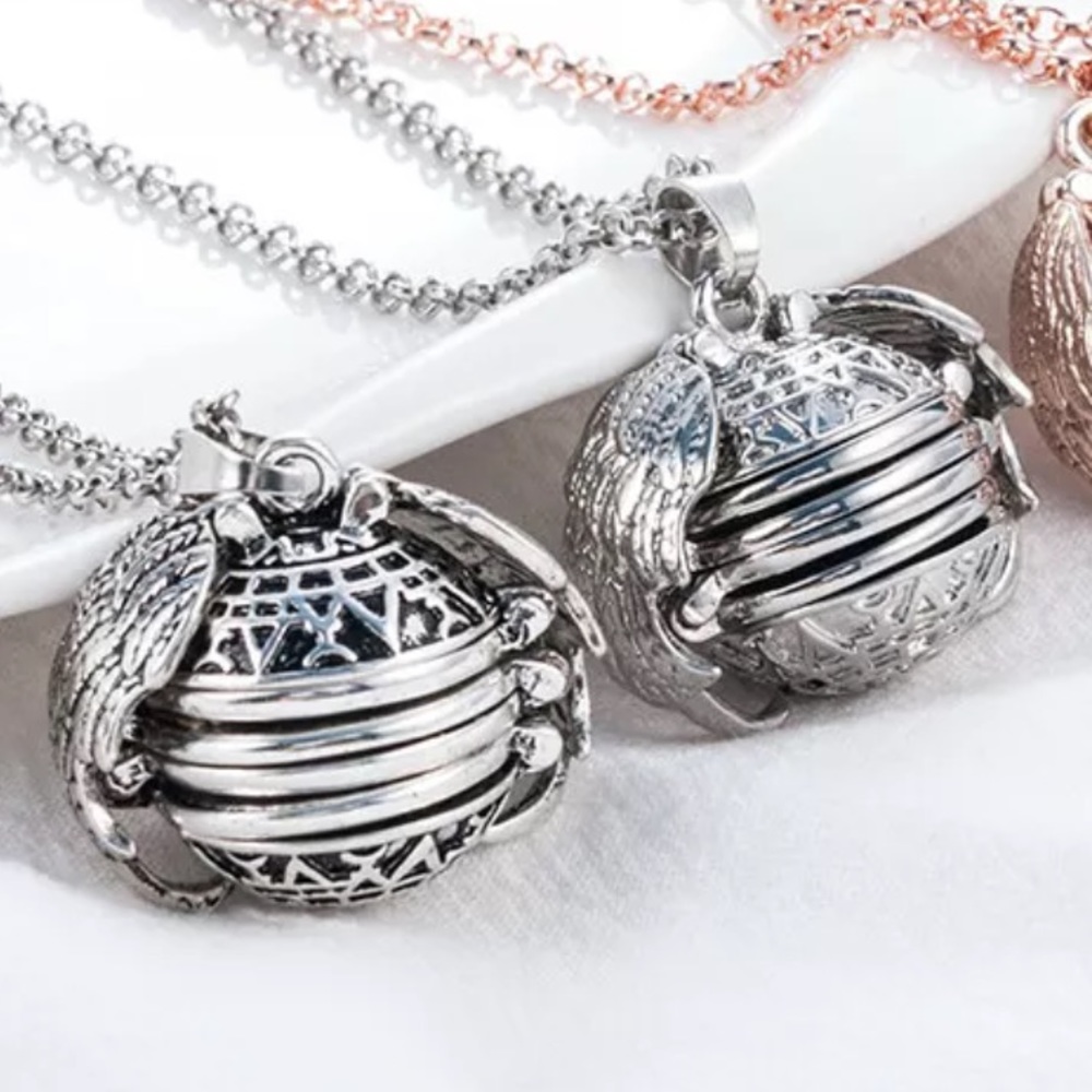 New Multi Photo Locket - Picture 13 of 15